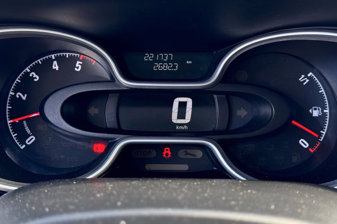 Opel Vivaro фото 14
