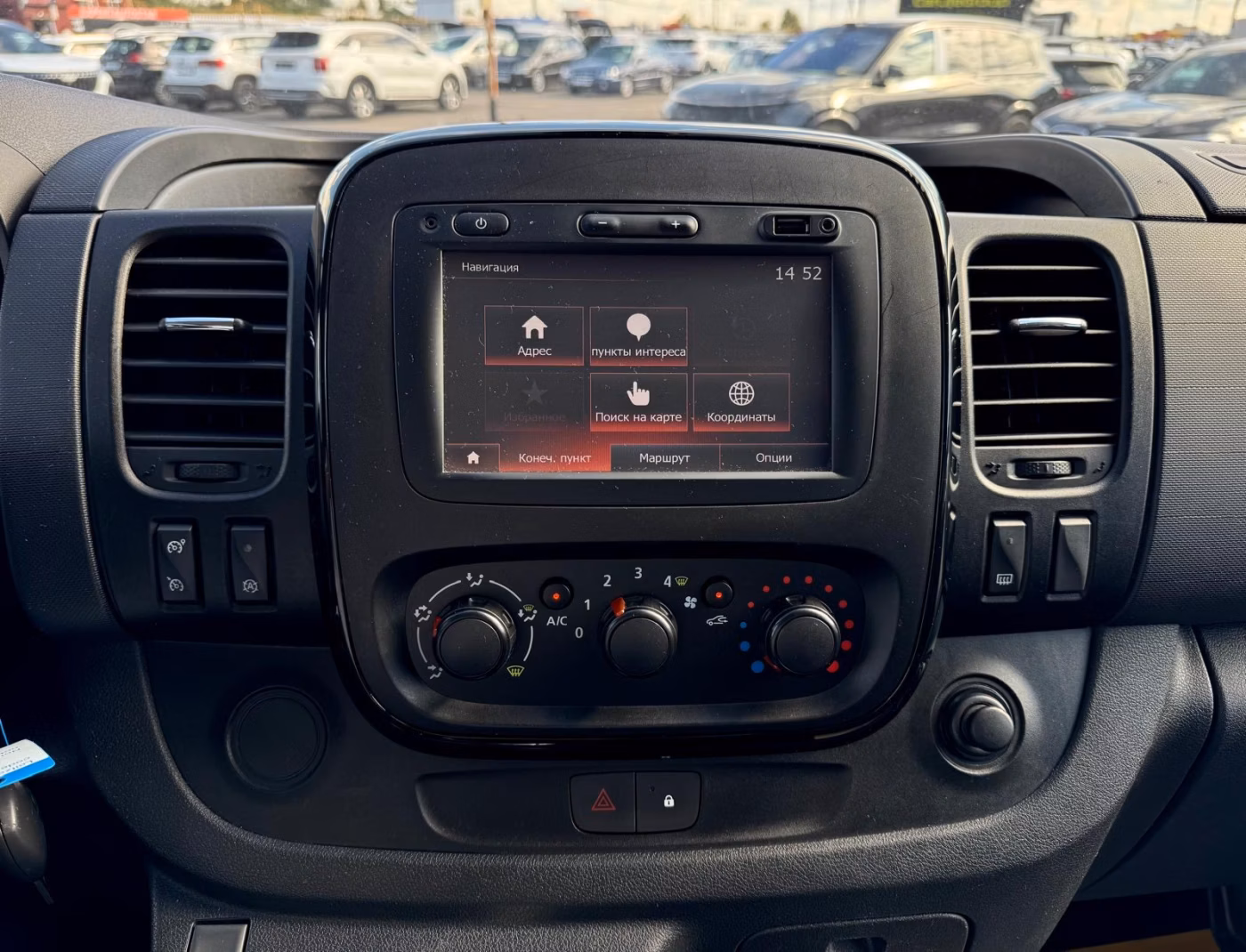 Opel Vivaro фото 19