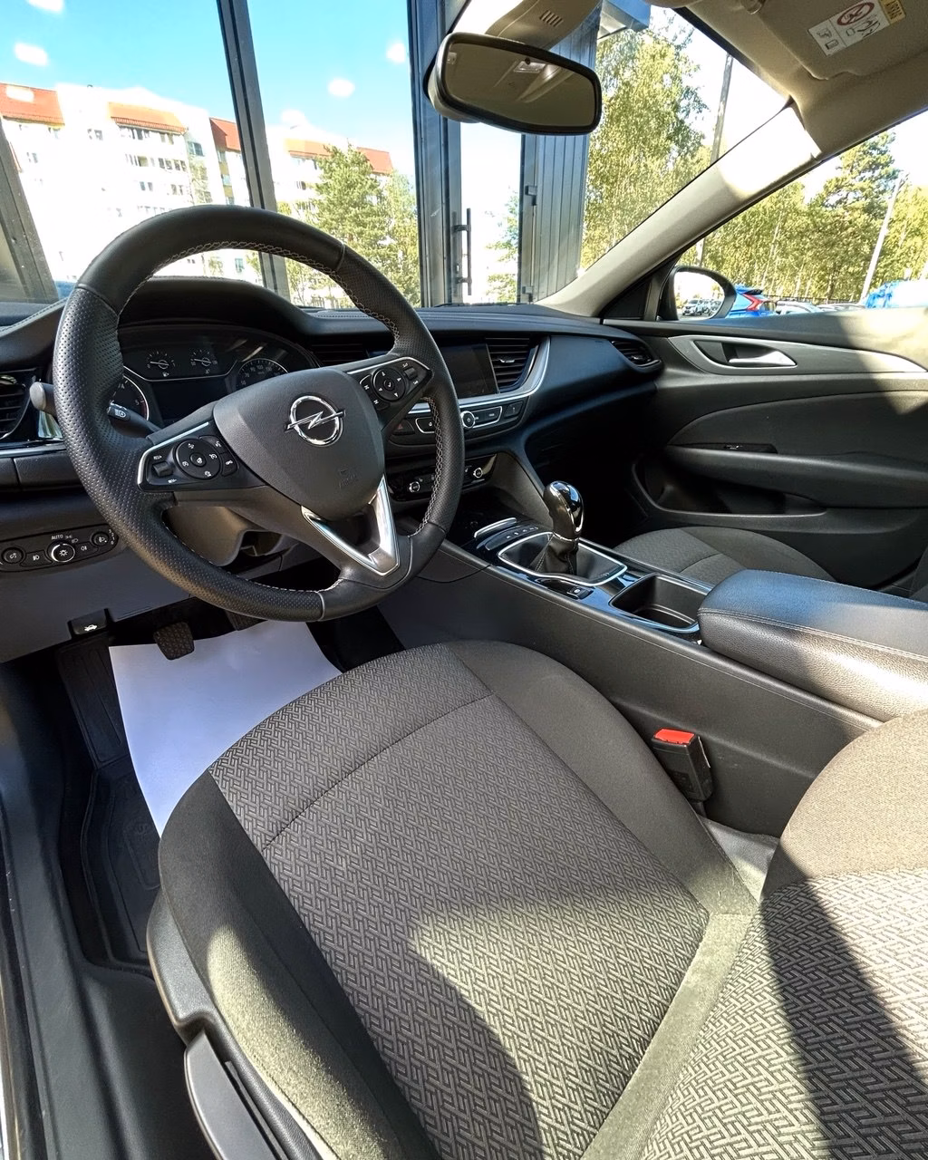 Opel Insignia фото 10