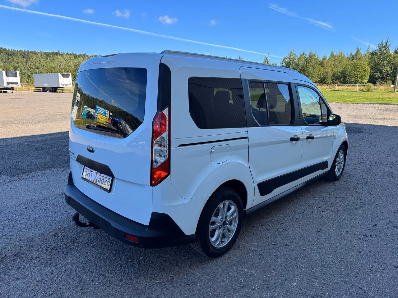 Ford Tourneo Connect фото 5