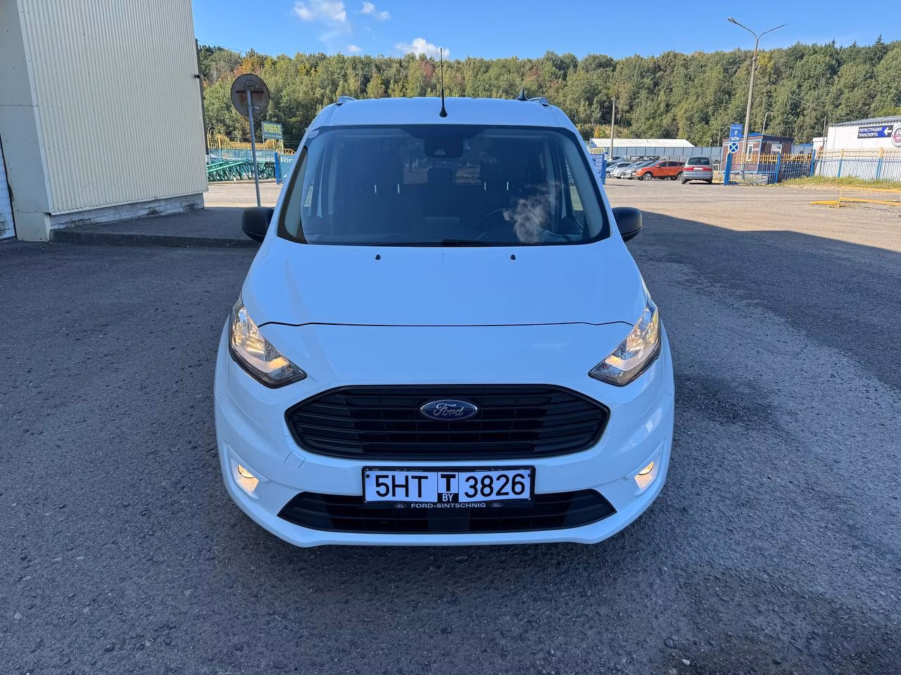 Ford Tourneo Connect фото 2