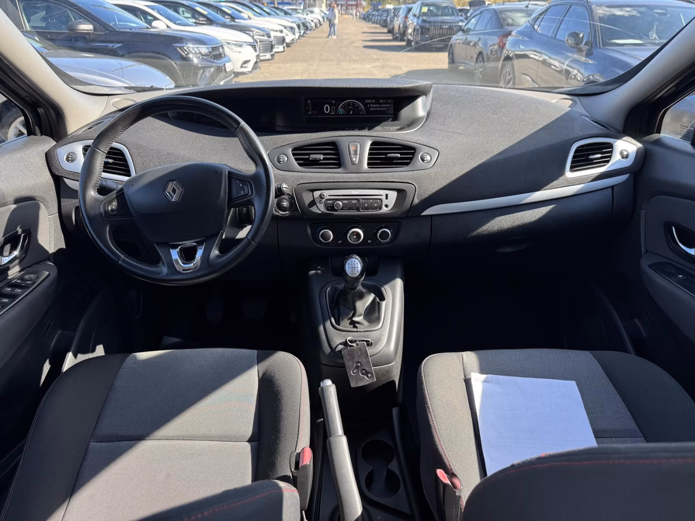 Renault Grand Scenic фото 14