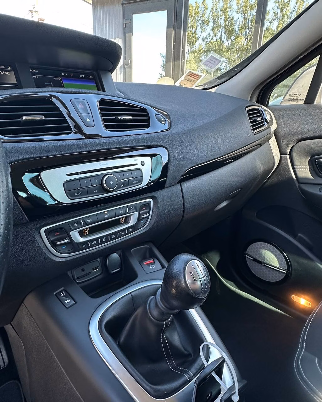 Renault Grand Scenic фото 11