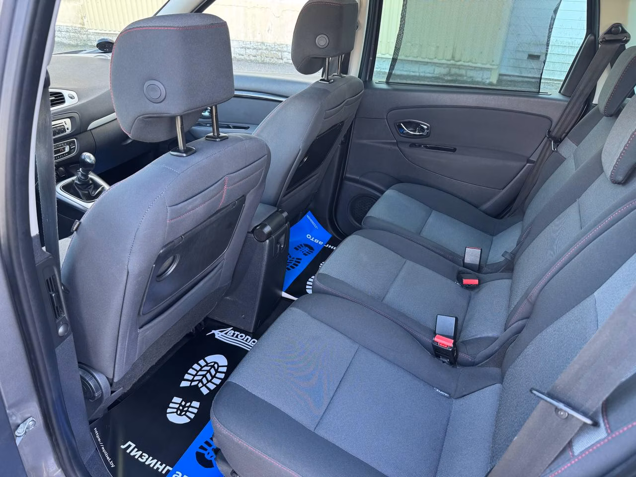 Renault Grand Scenic фото 9