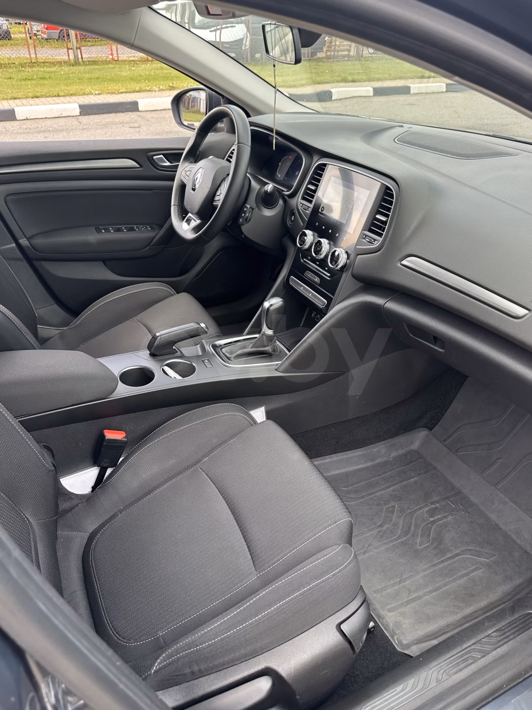 Renault Megane фото 2