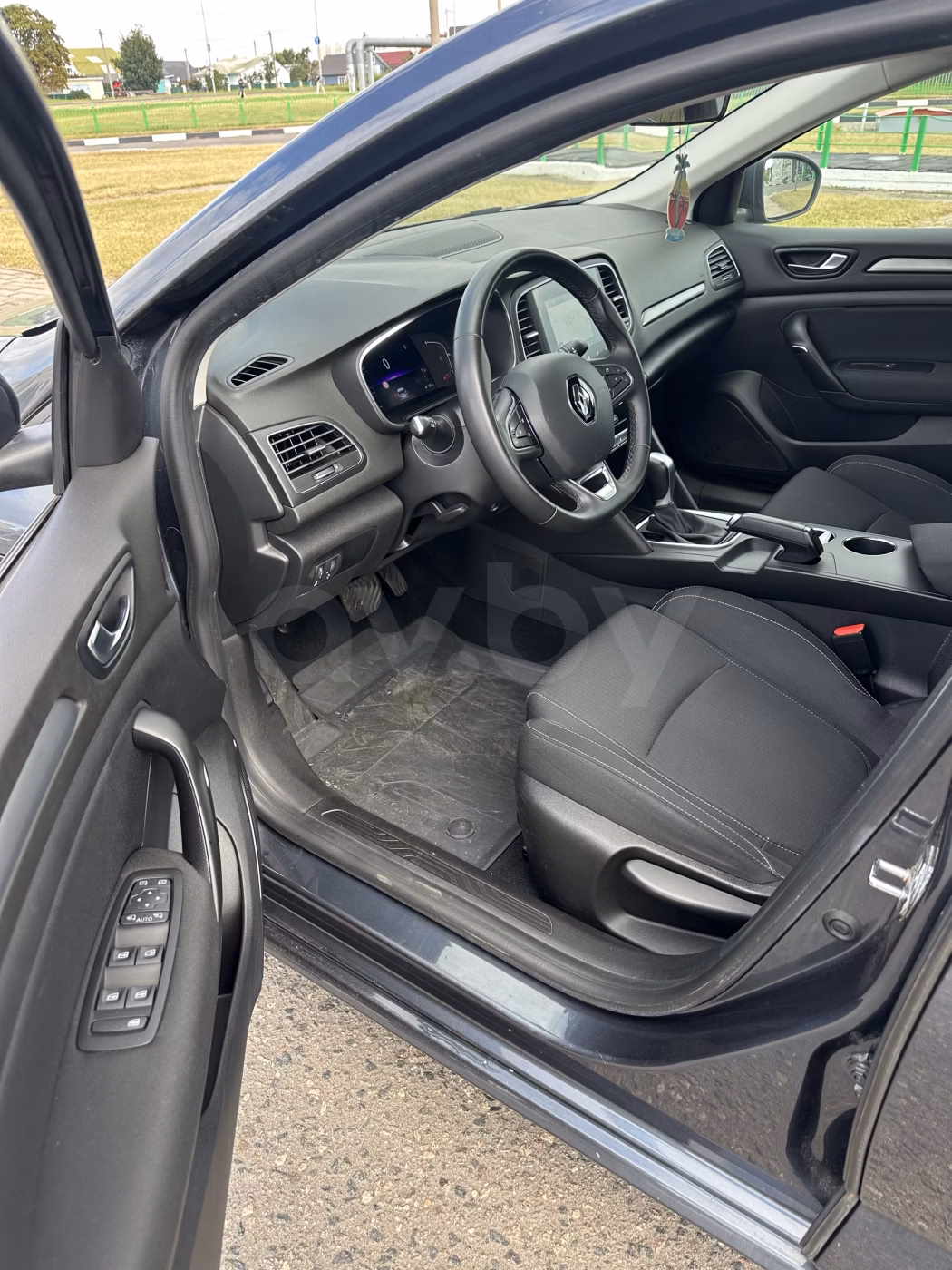 Renault Megane фото 9