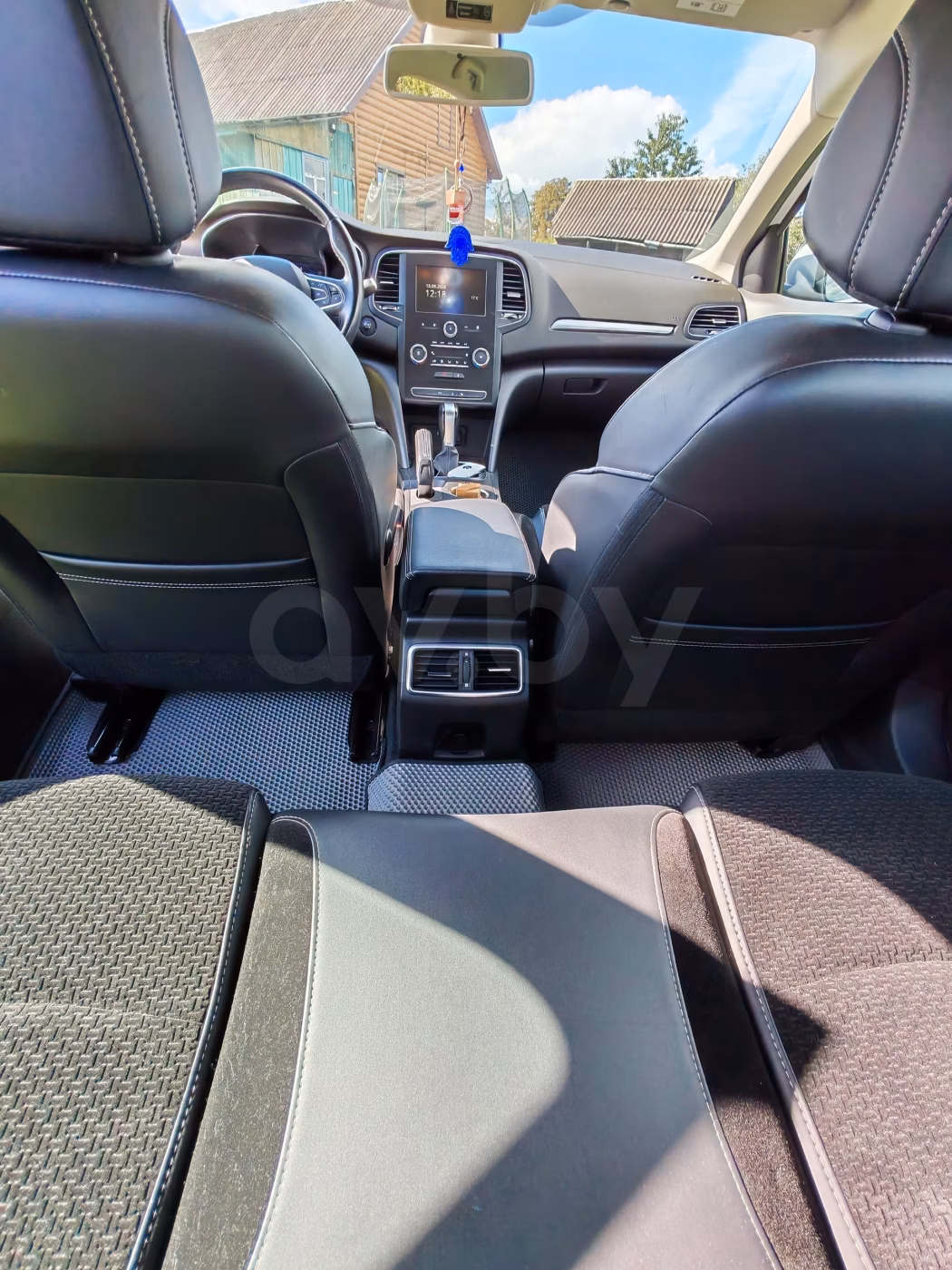 Renault Megane фото 19