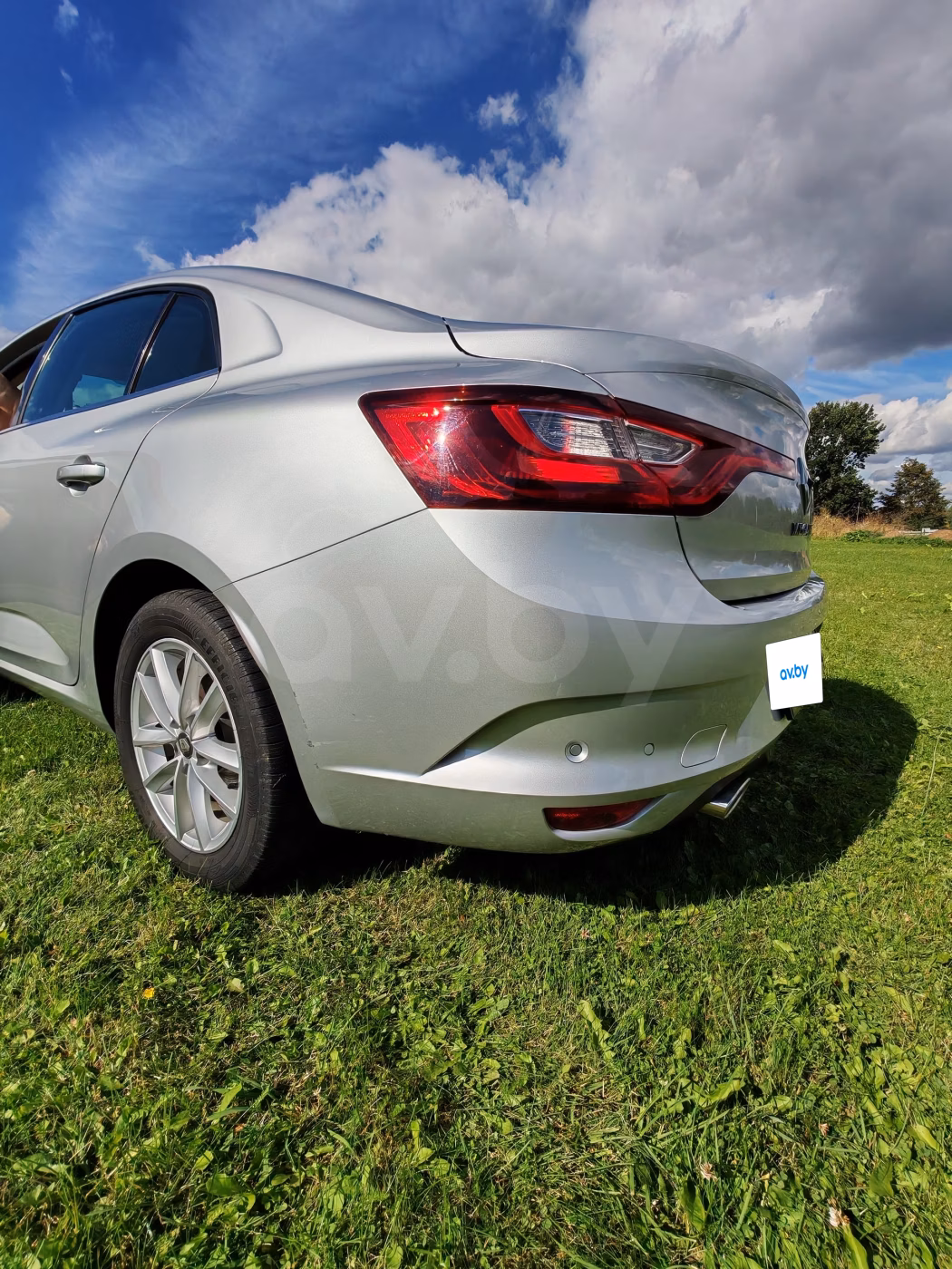 Renault Megane фото 9