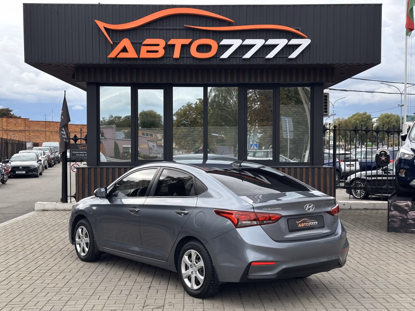 Hyundai Solaris фото 4