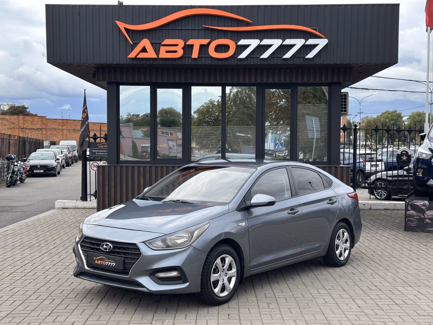 Hyundai Solaris фото 5