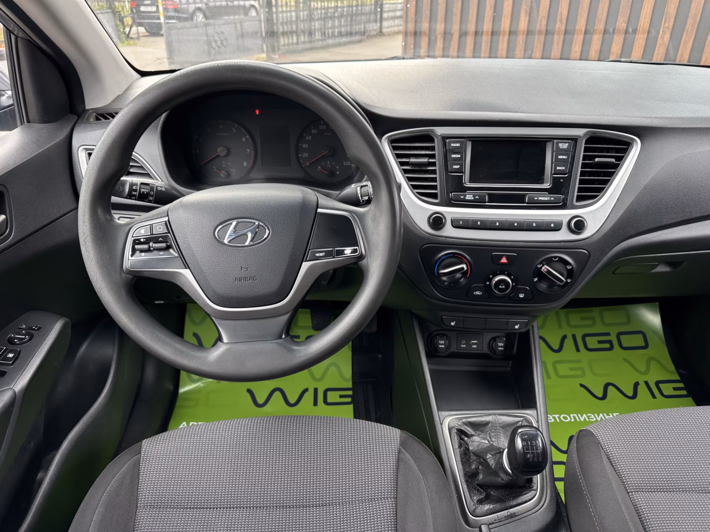 Hyundai Solaris фото 10