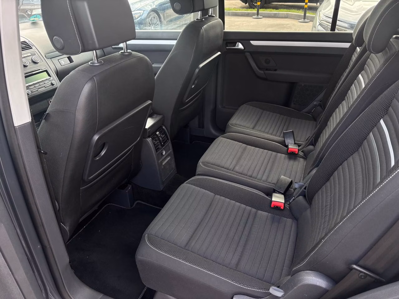 Volkswagen Touran фото 14