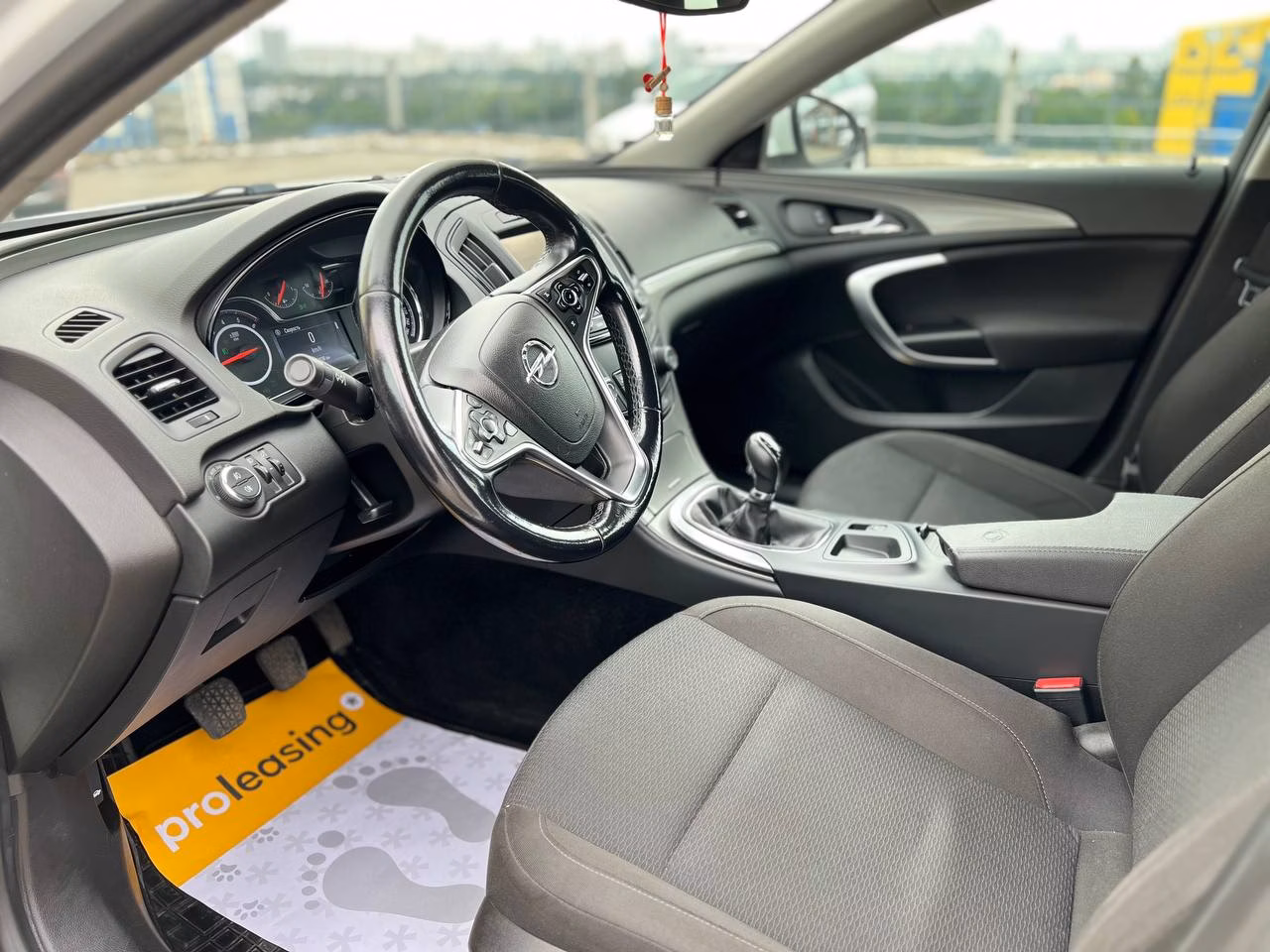 Opel Insignia фото 12