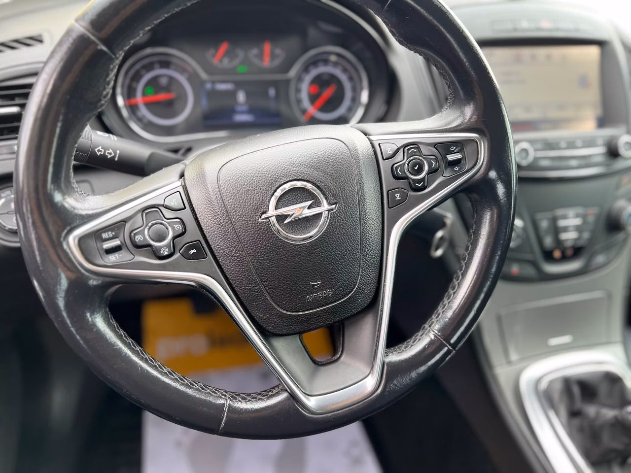 Opel Insignia фото 10