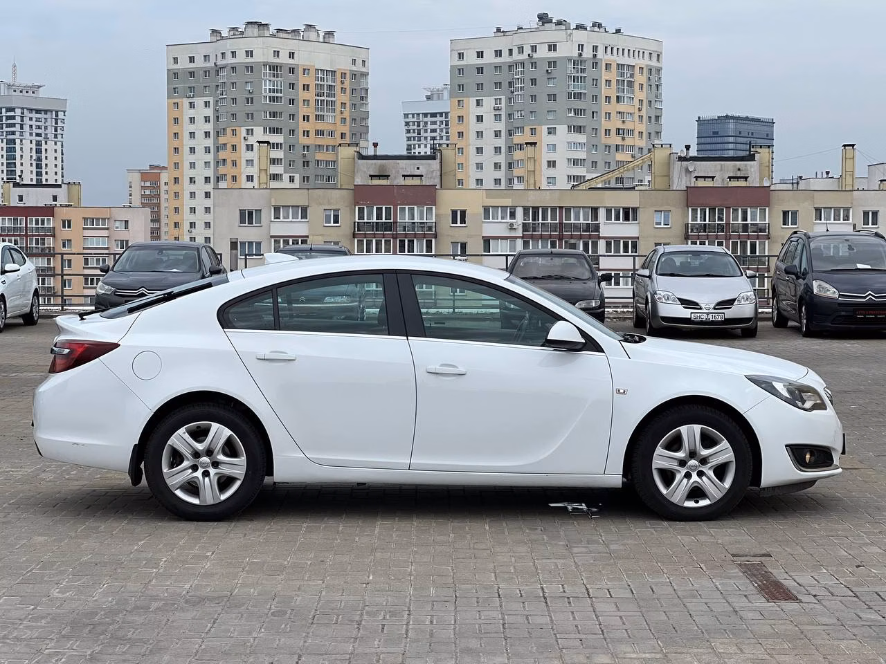 Opel Insignia фото 11