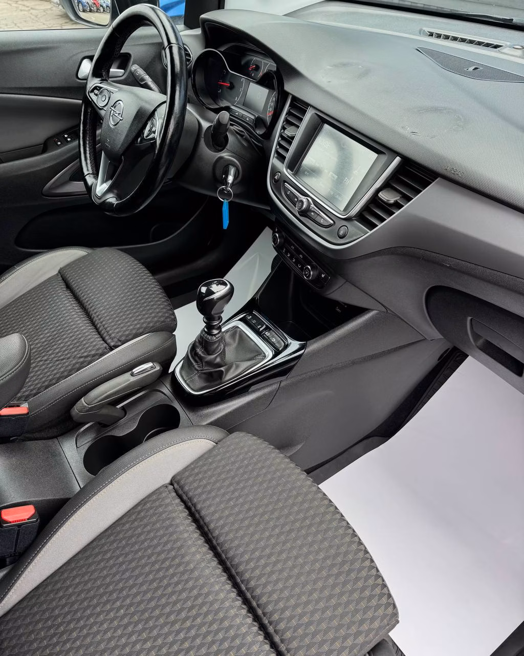Opel Crossland X фото 11