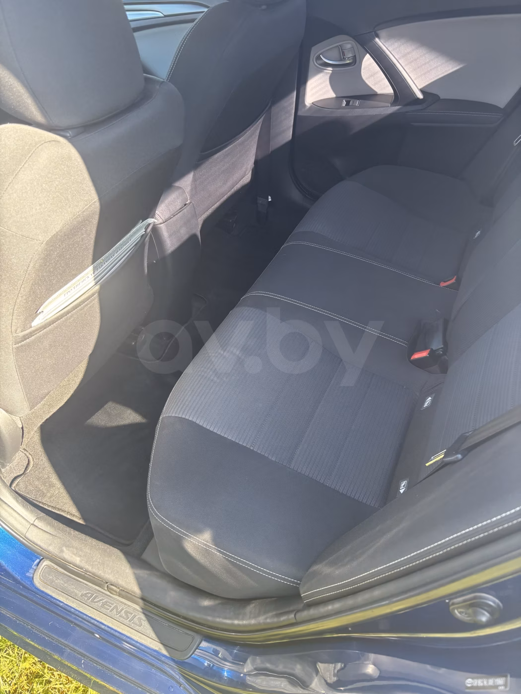 Toyota Avensis фото 14