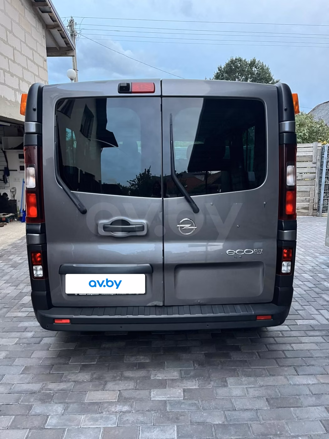 Opel Vivaro фото 4
