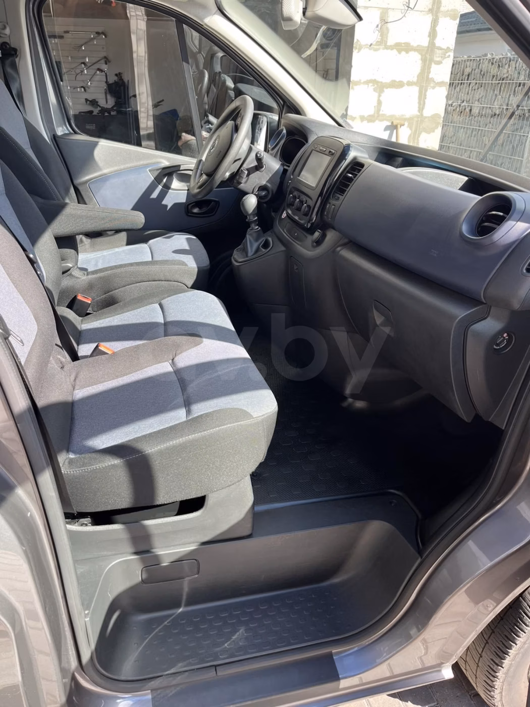 Opel Vivaro фото 6