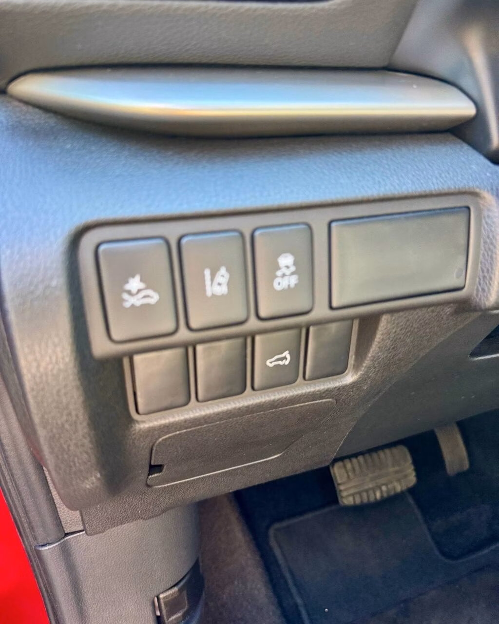 Mitsubishi Eclipse Cross фото 18