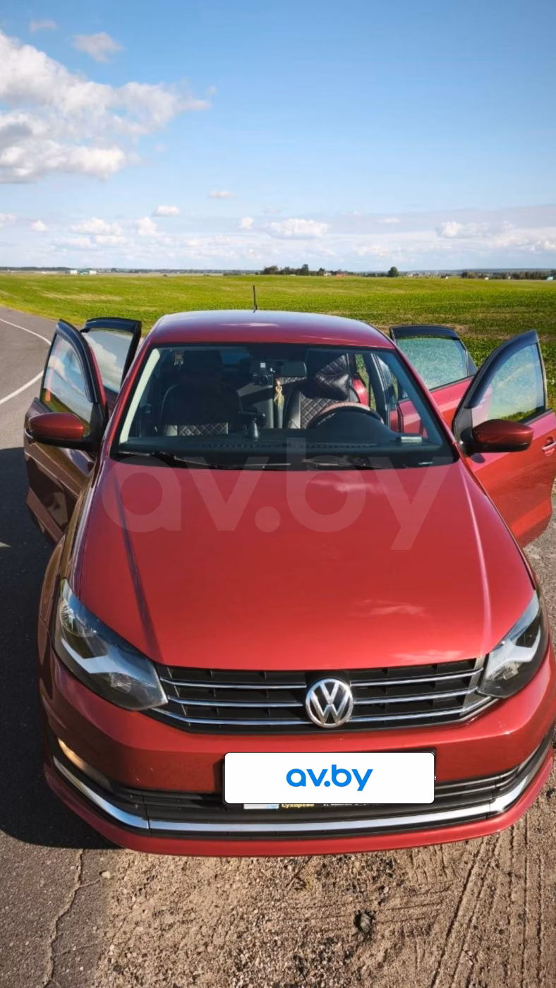 Volkswagen Polo Sedan фото 3