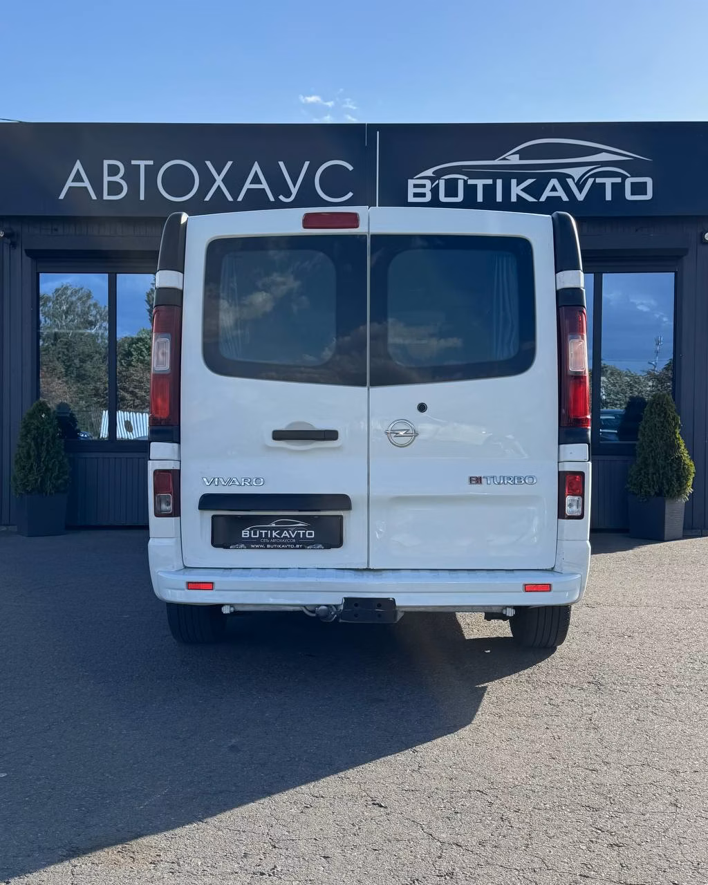 Opel Vivaro фото 6