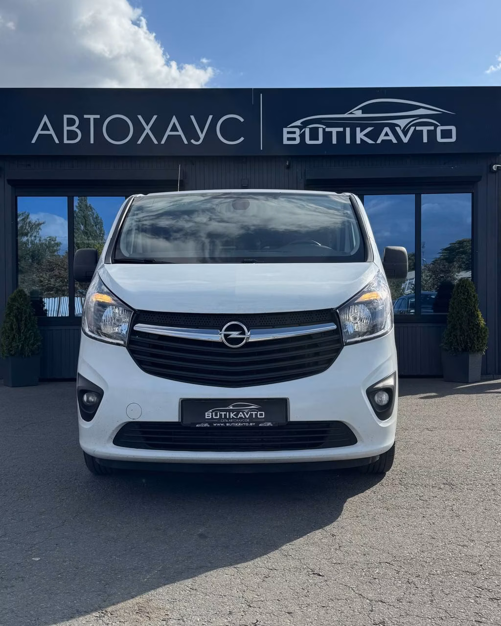 Opel Vivaro фото 2
