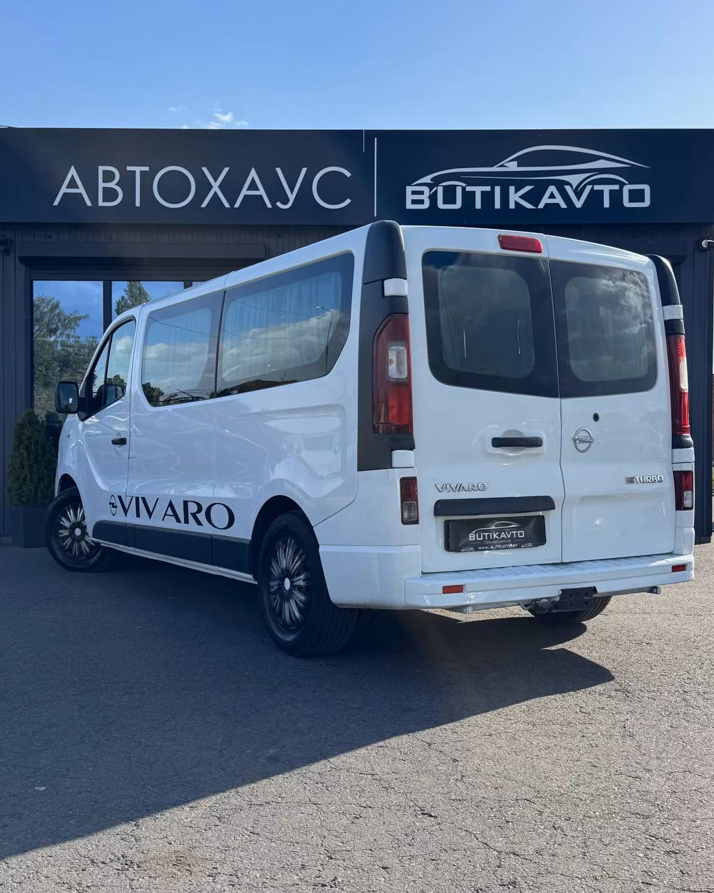 Opel Vivaro фото 5