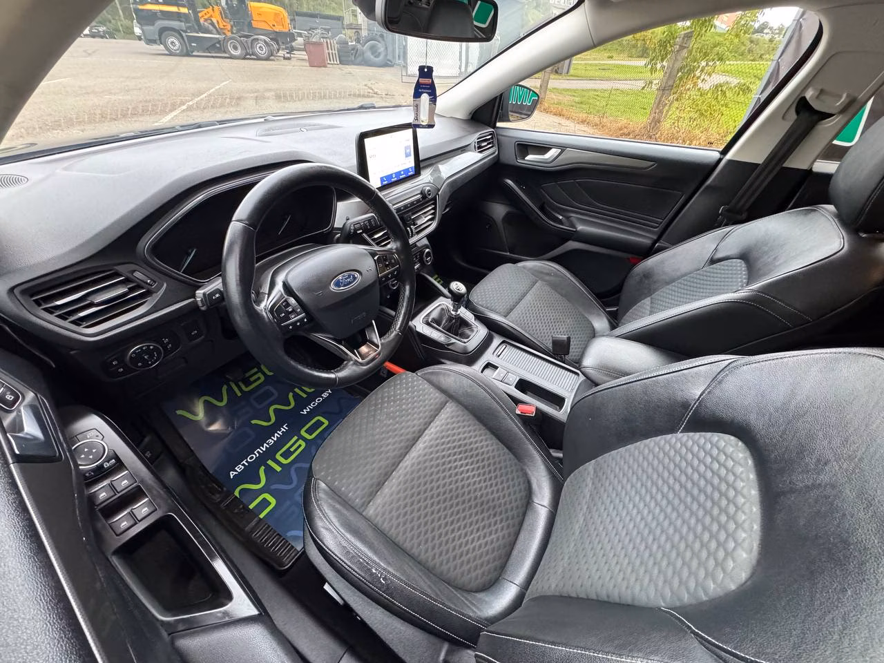 Ford Focus фото 9