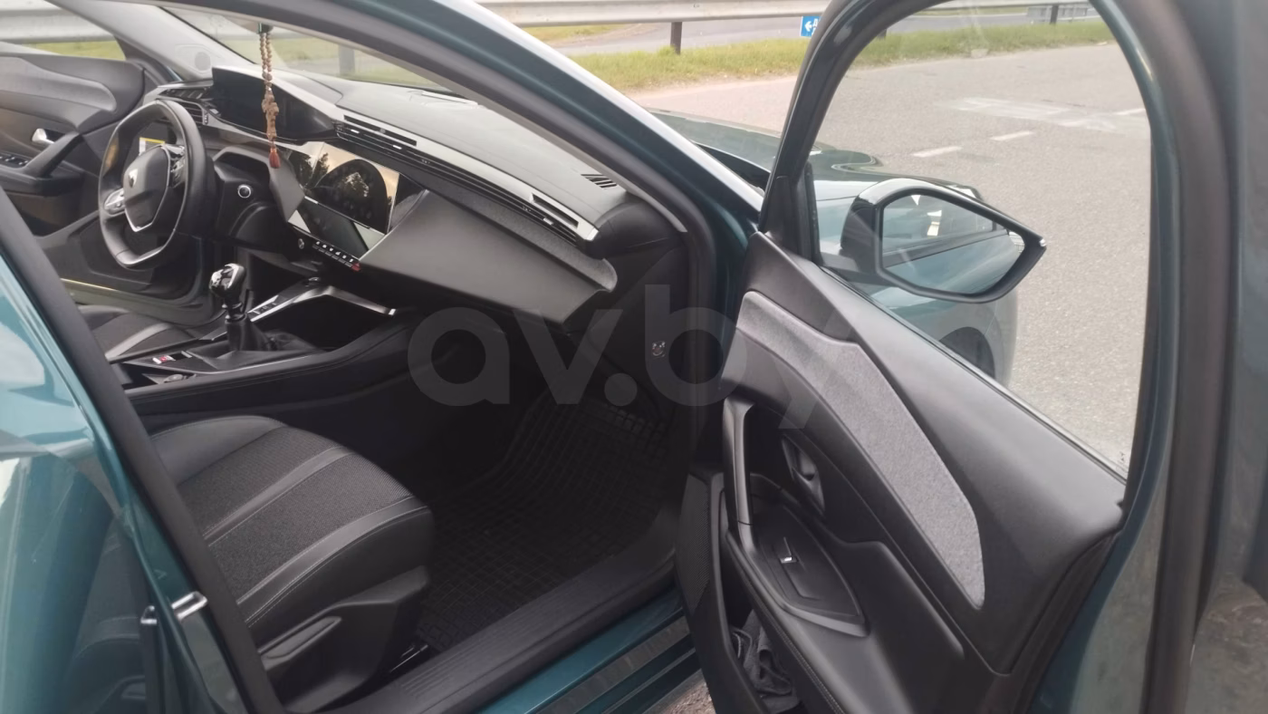 Peugeot 308 фото 12