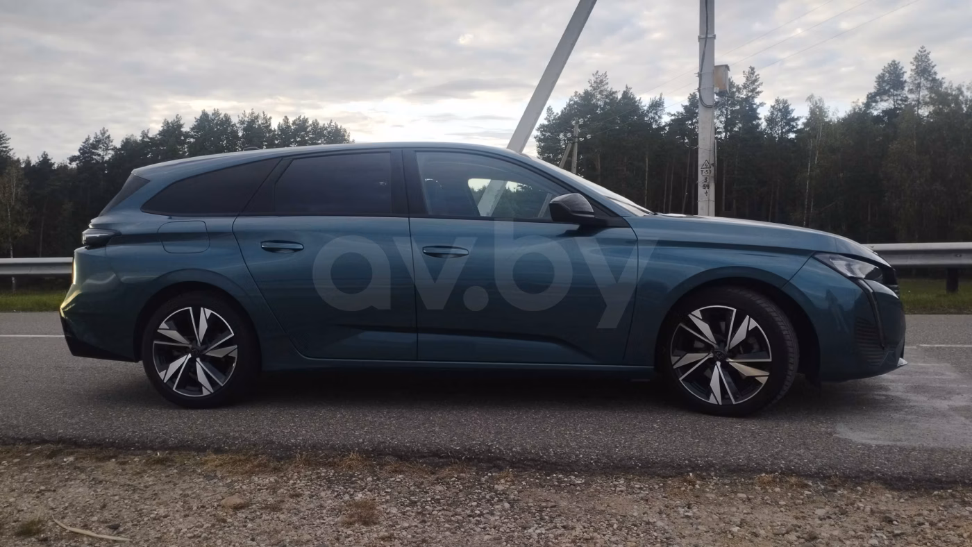 Peugeot 308 фото 2