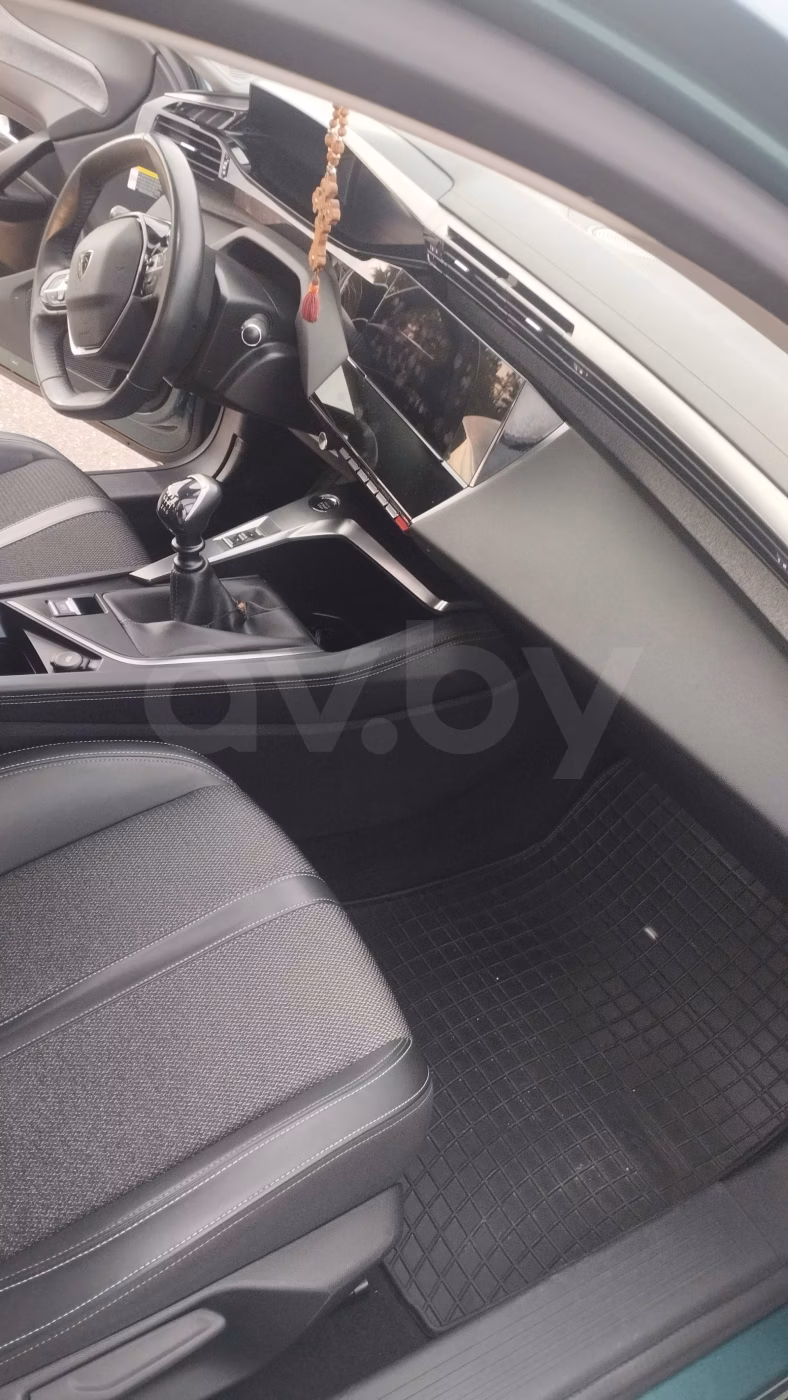 Peugeot 308 фото 14