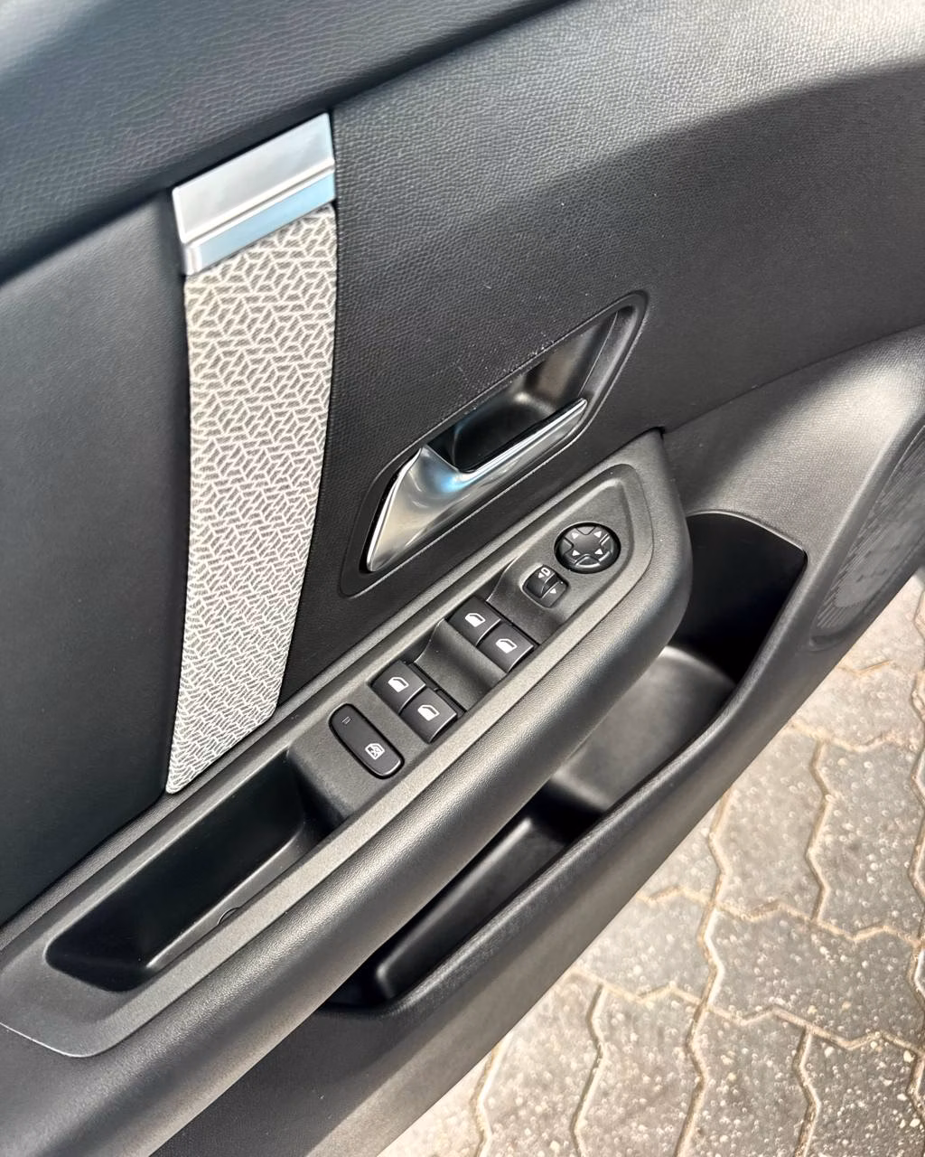 Citroen C4 X фото 9