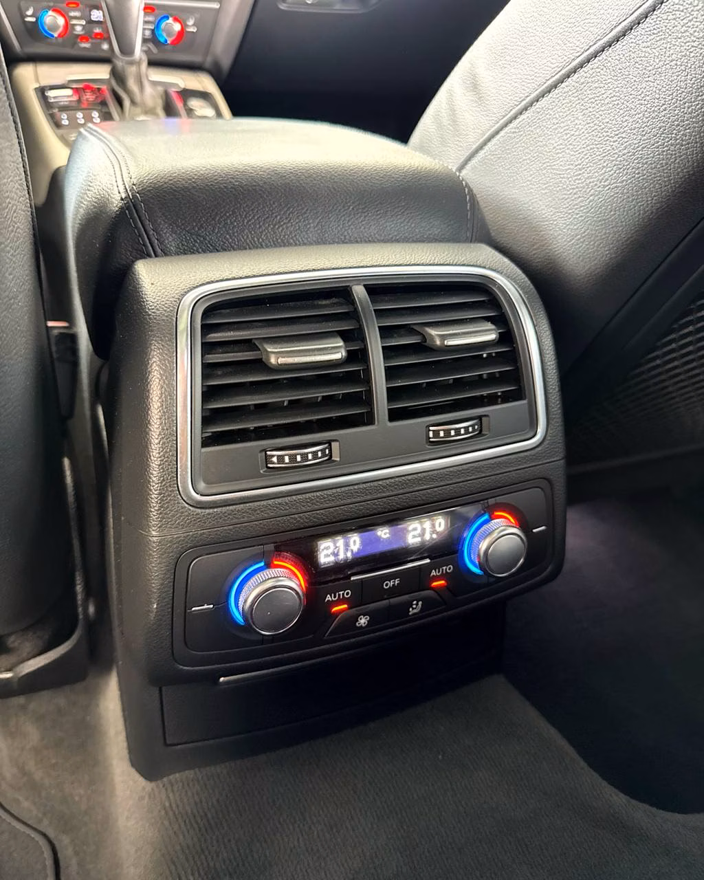 Audi A6 фото 14
