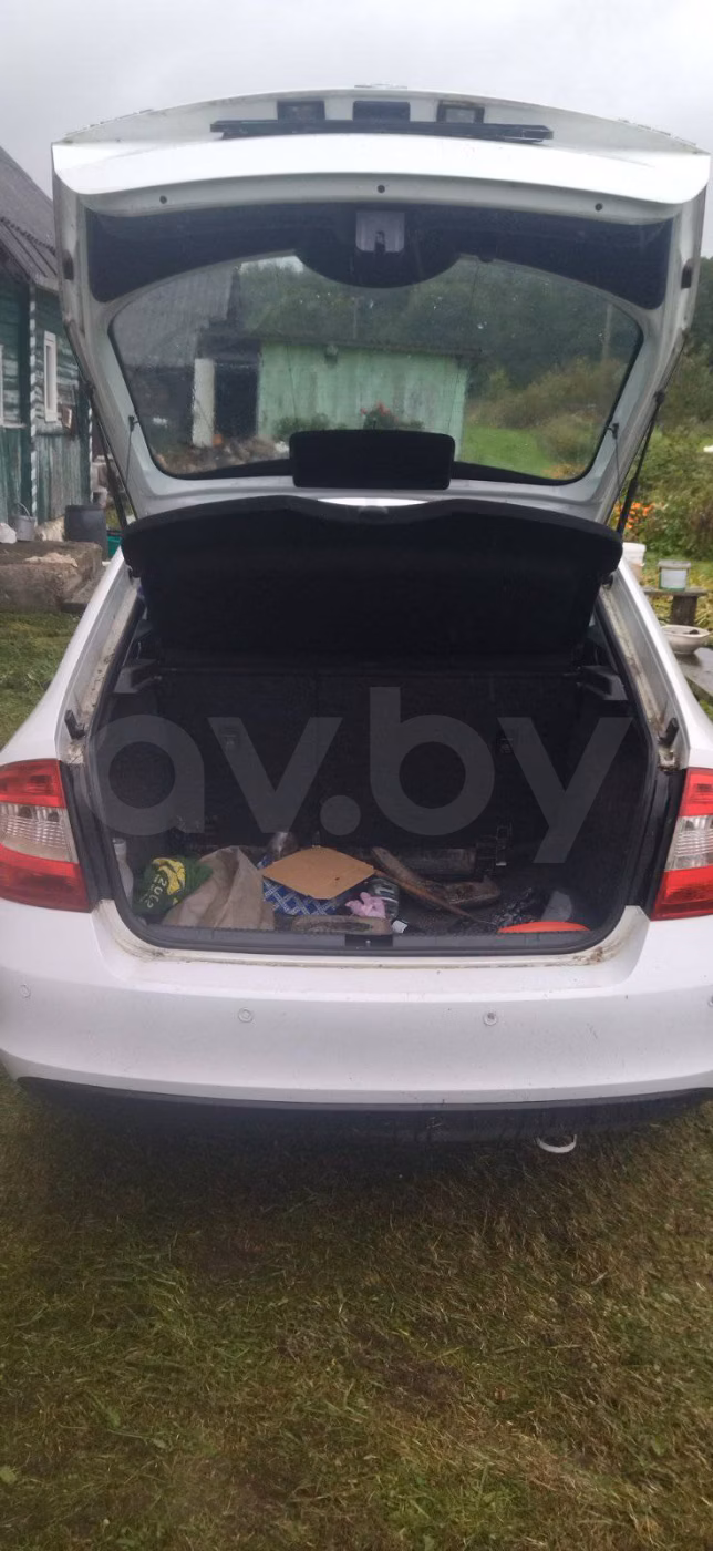 Skoda Rapid фото 11