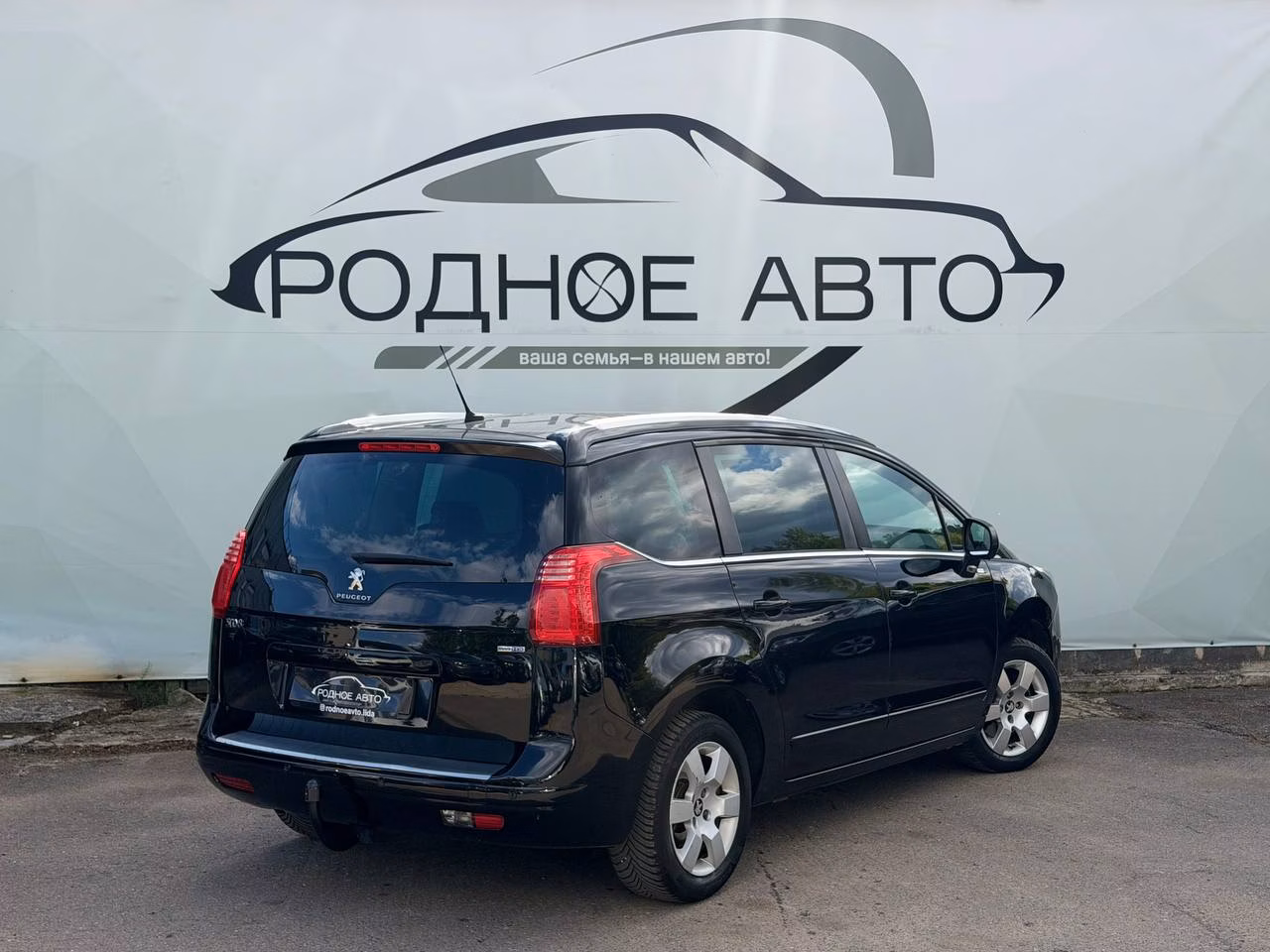 Peugeot 5008 фото 6