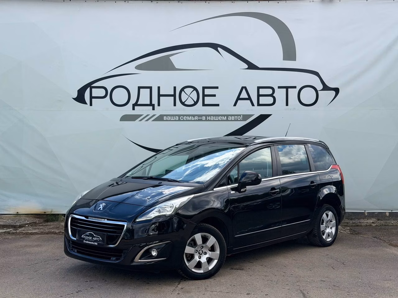 Peugeot 5008 фото 3