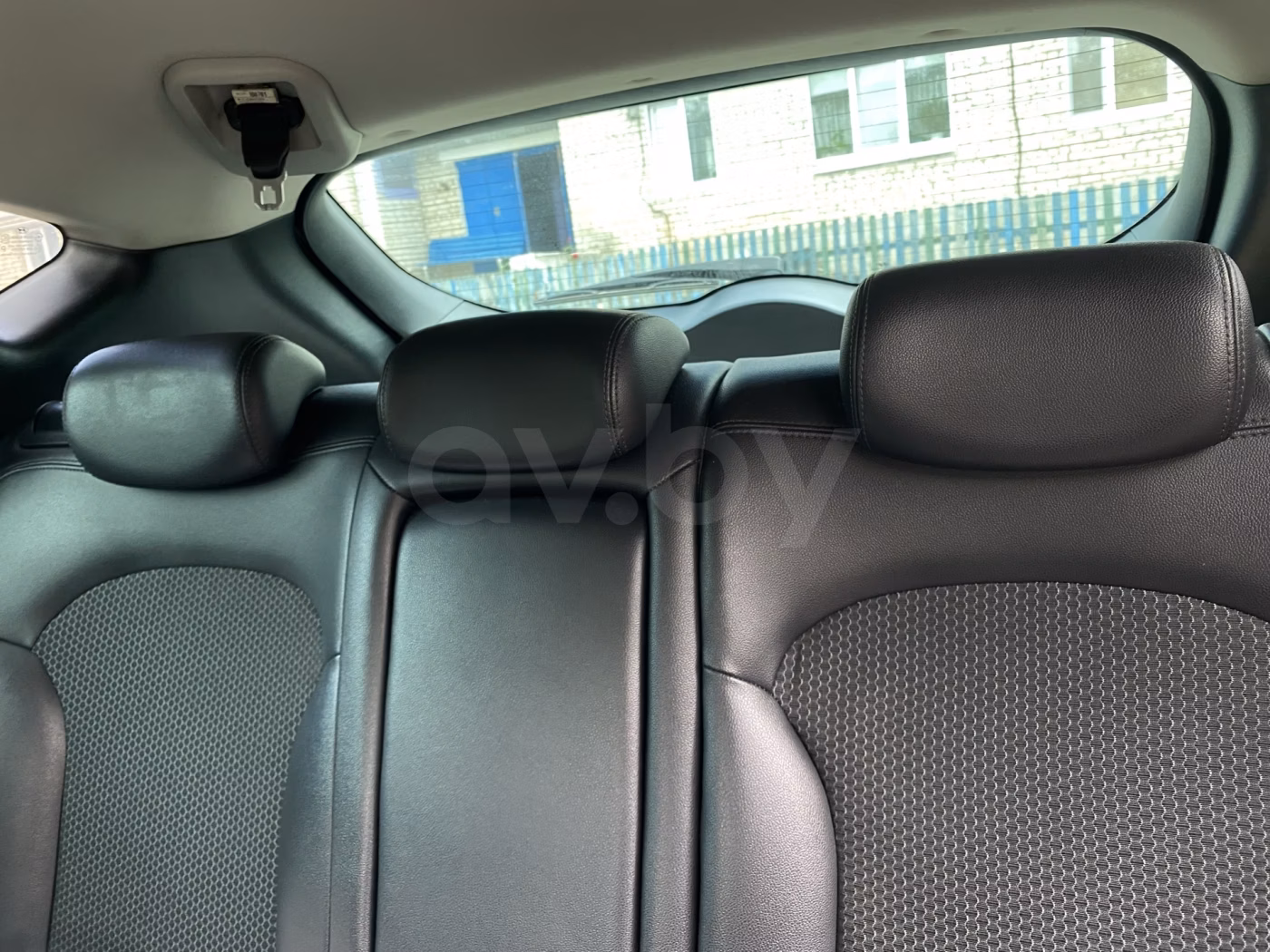 Hyundai ix35 фото 8