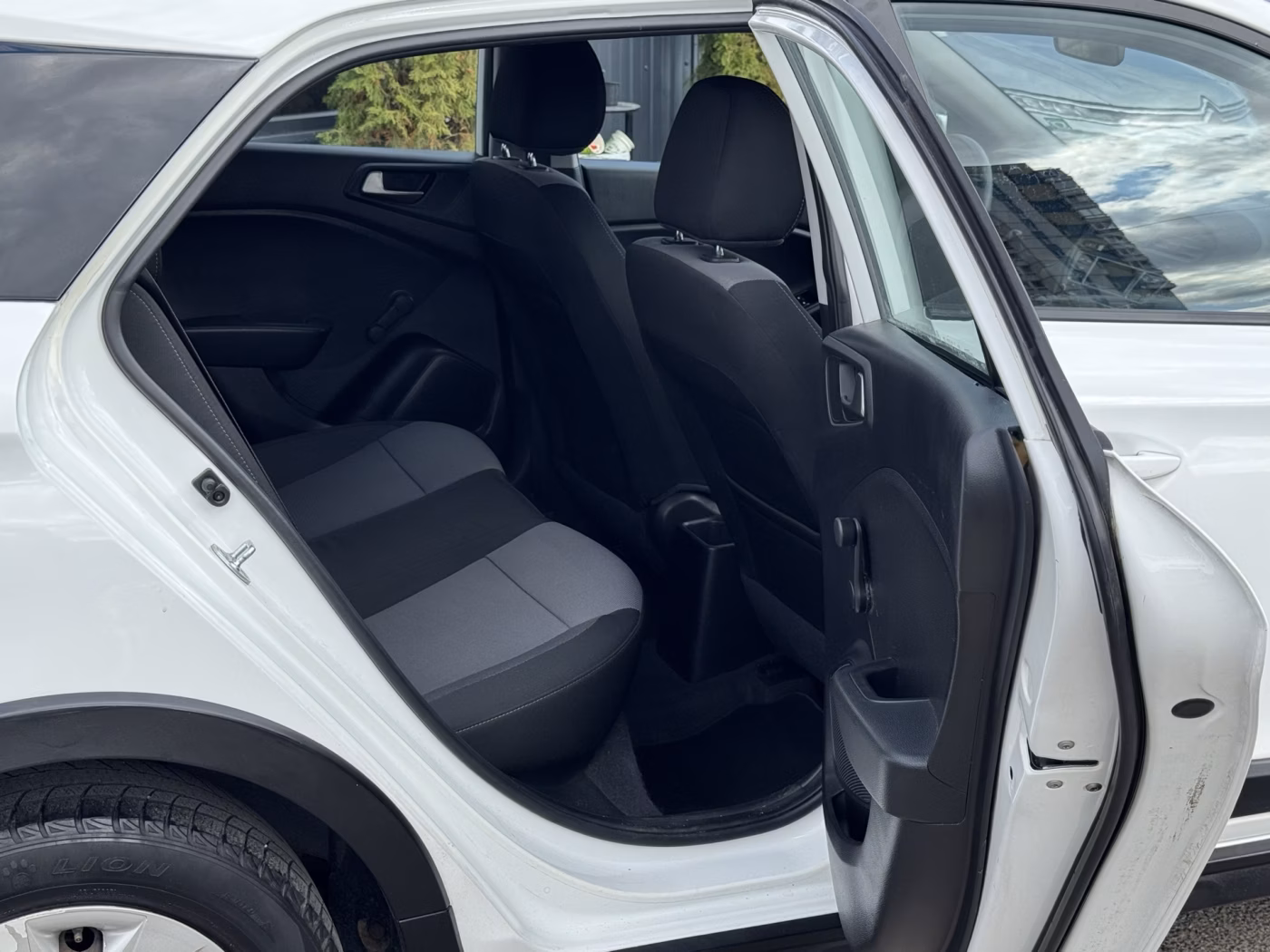 Hyundai i20 фото 19