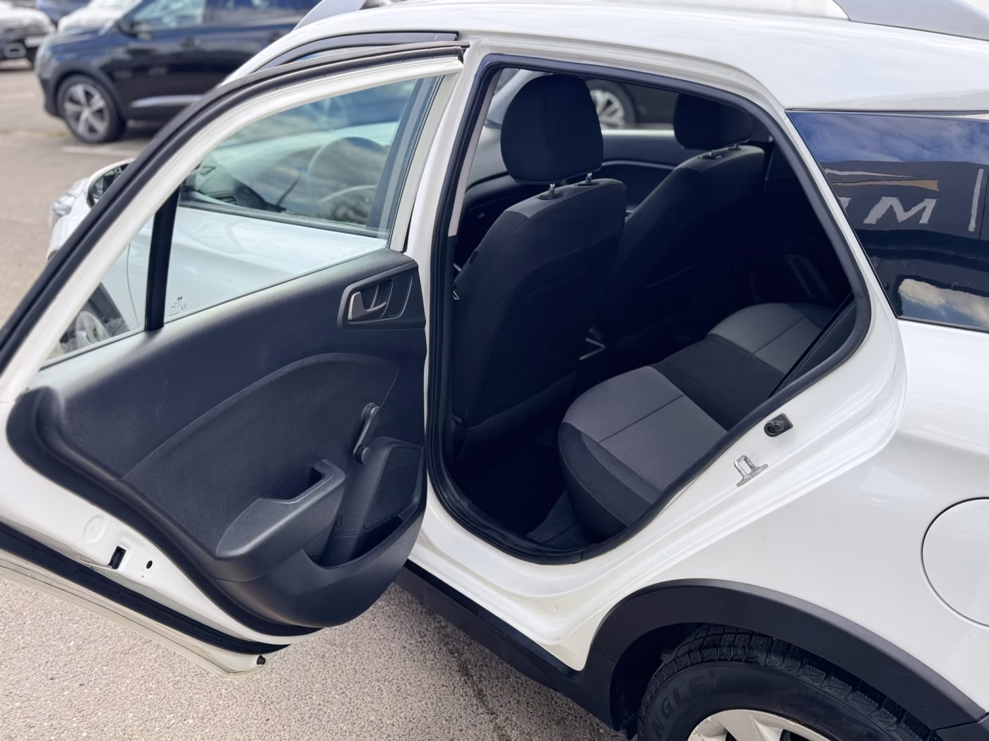 Hyundai i20 фото 21