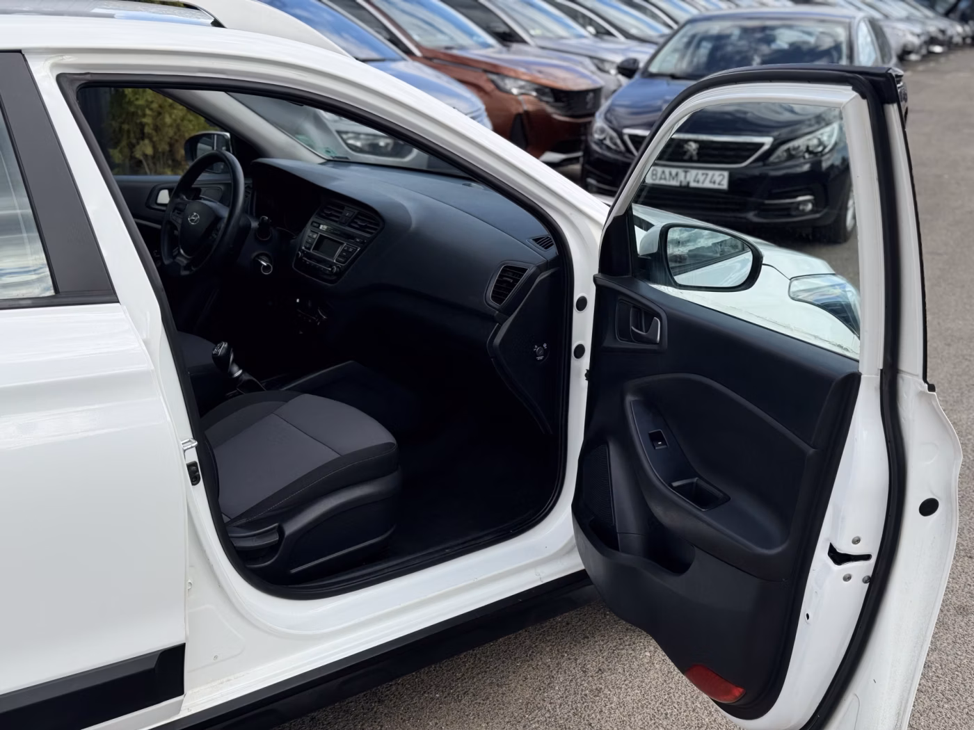 Hyundai i20 фото 14