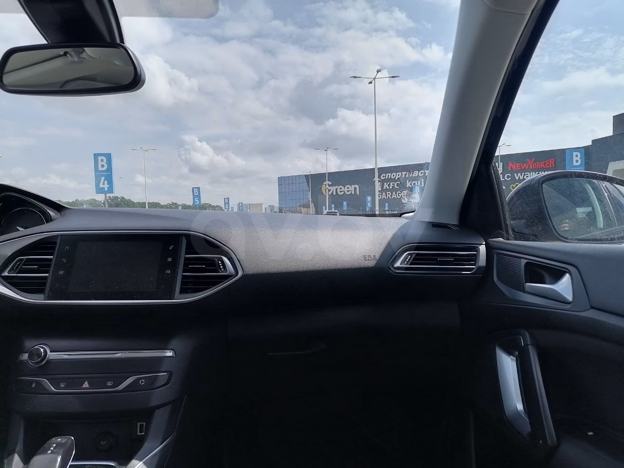 Peugeot 308 фото 7