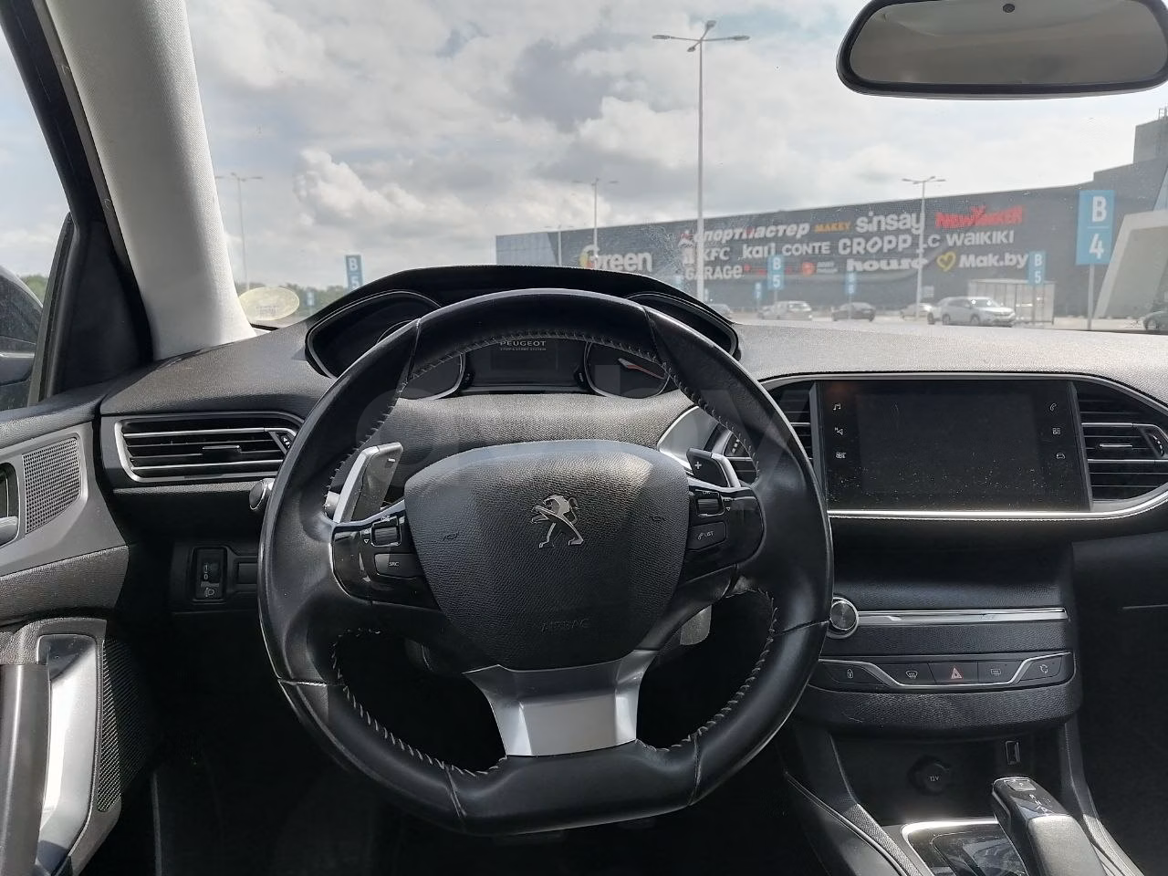 Peugeot 308 фото 8