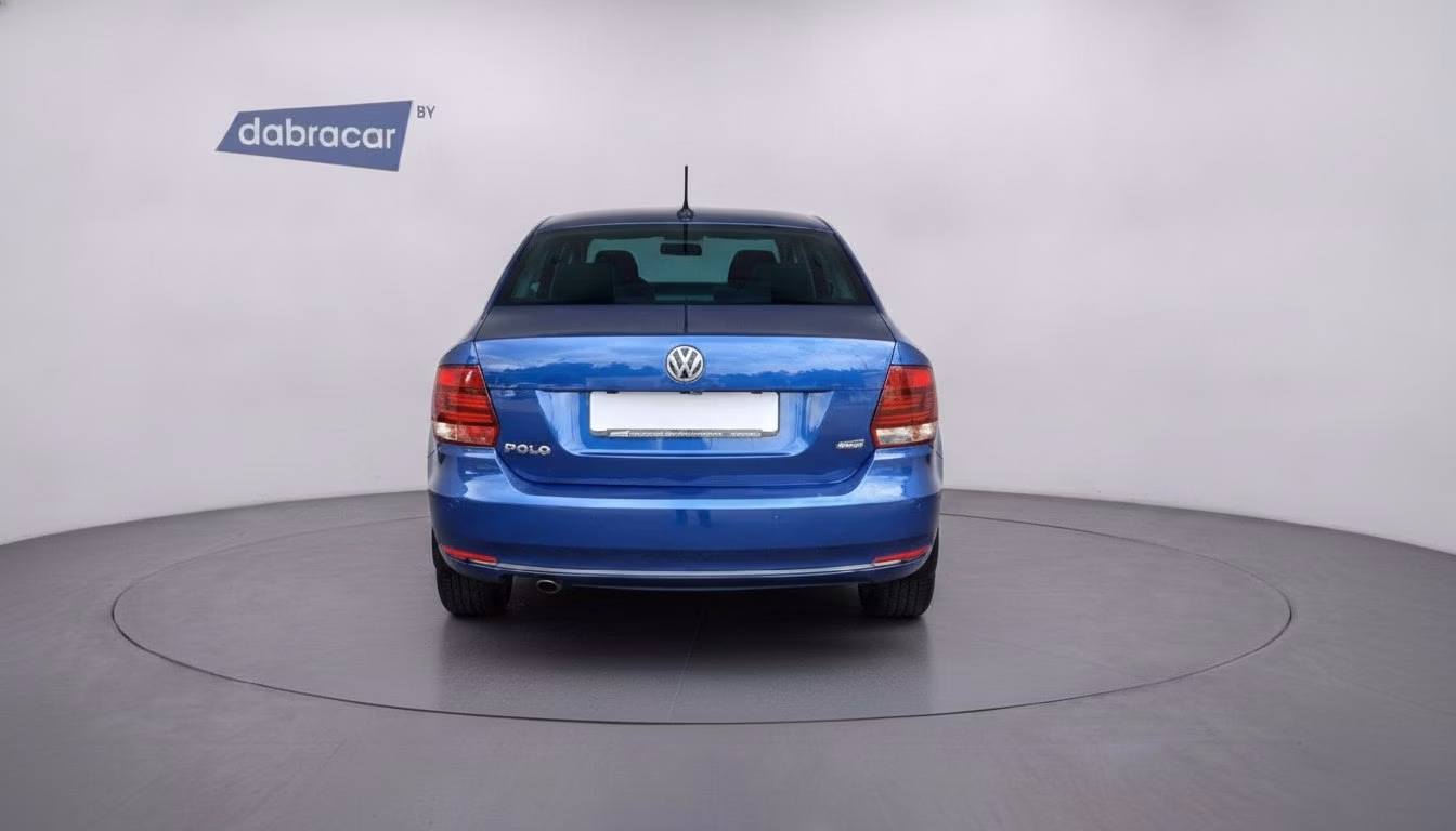 Volkswagen Polo Sedan фото 6