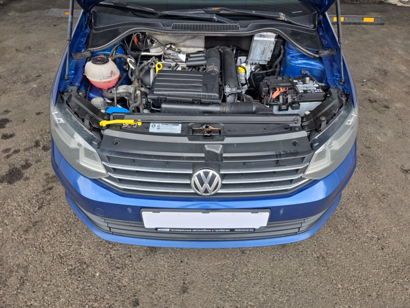 Volkswagen Polo Sedan фото 18