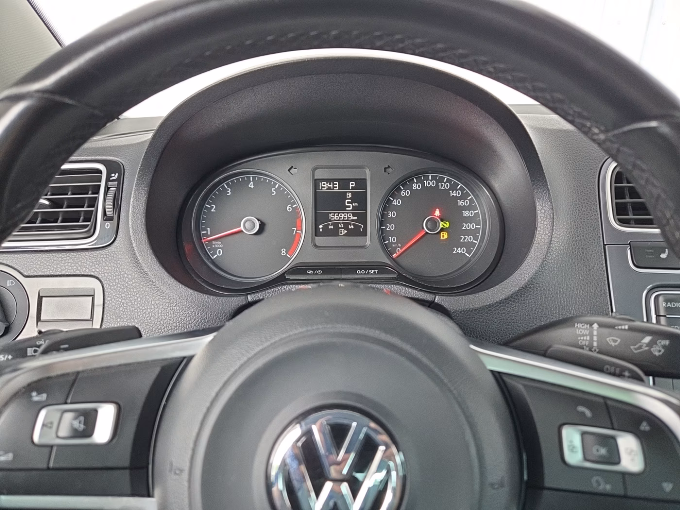 Volkswagen Polo Sedan фото 19