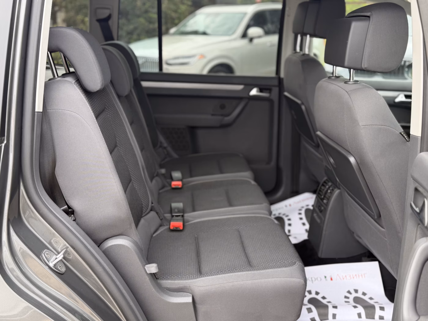 Volkswagen Touran фото 12
