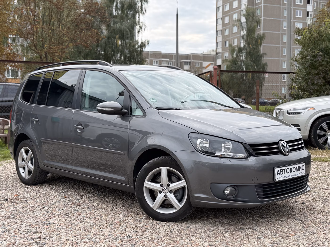 Volkswagen Touran фото 6