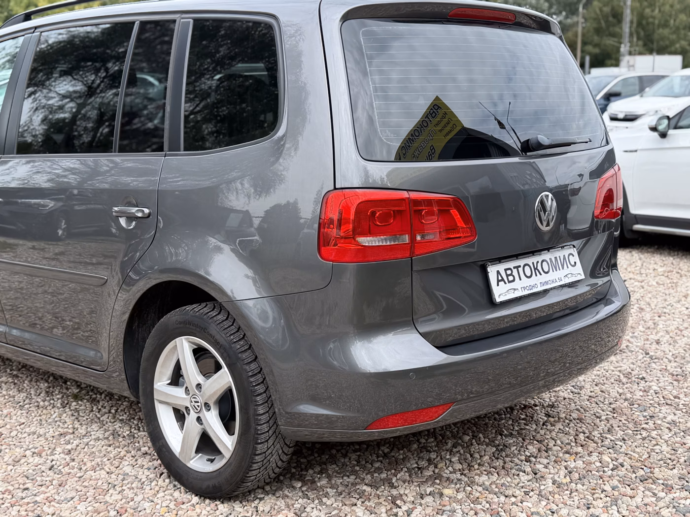 Volkswagen Touran фото 11