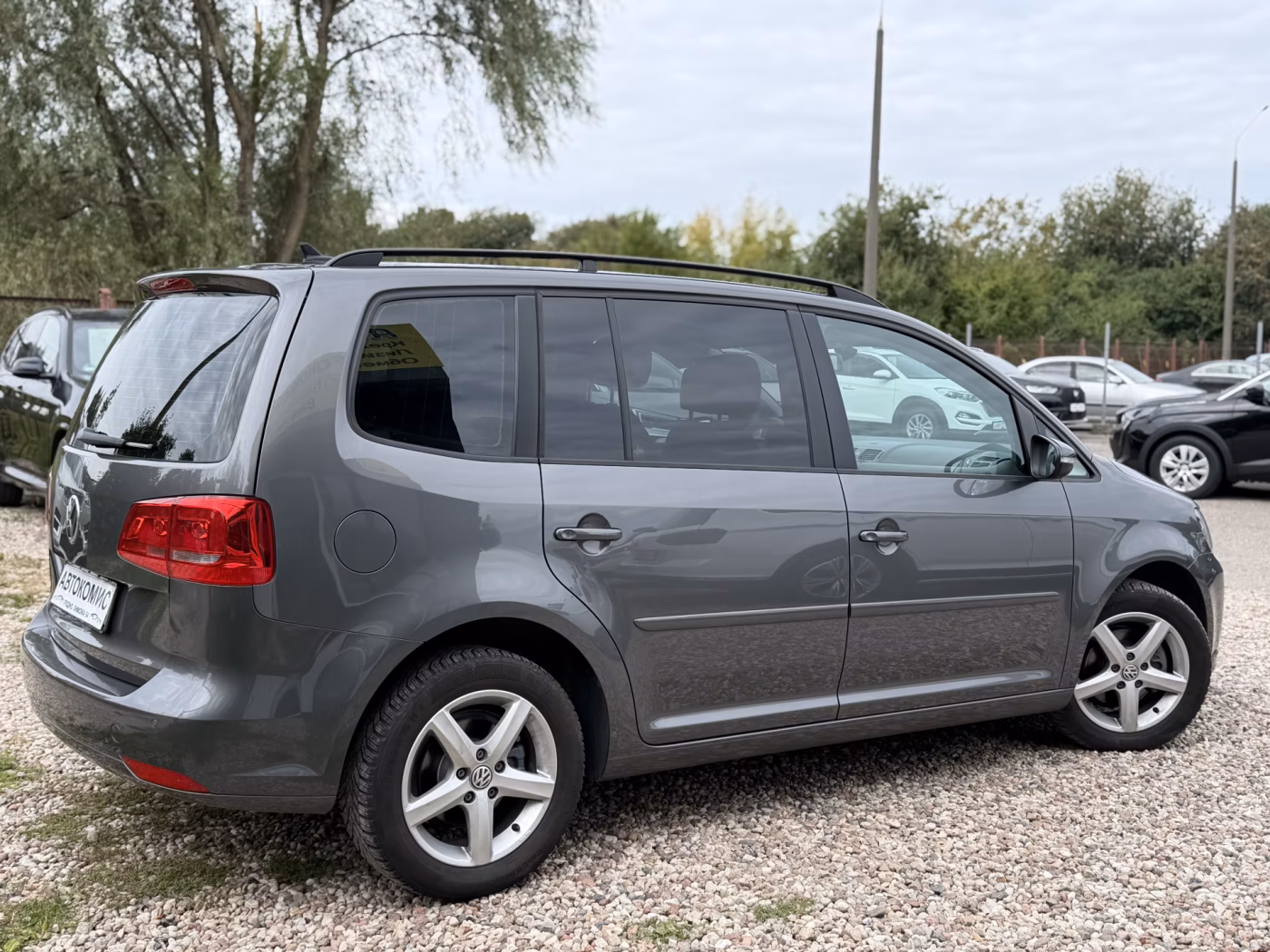 Volkswagen Touran фото 5